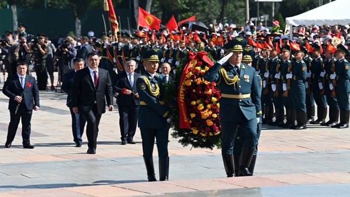 В Бишкеке состоялся митинг-реквием по случаю 77-летия Победы в Великой Отечественной войне