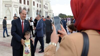 Cumhurbaşkanı Ersin Tatar, Hala Sultan Camisi’nde düzenlenen Din Görevlileri Bayramlaşma ve Öğlen Yemeği’ne katıldı